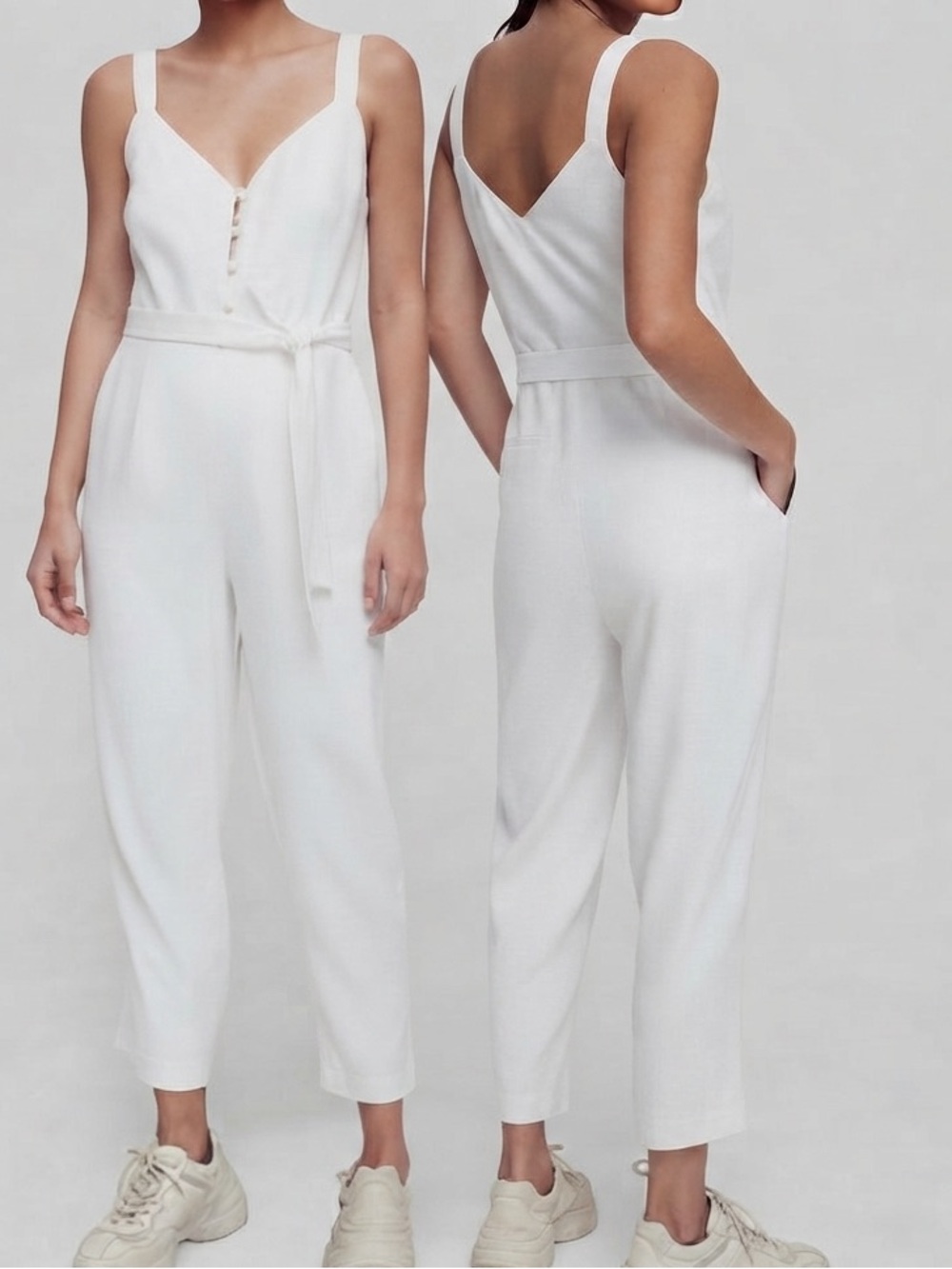 Aritzia NWOT Petunia Pastel Lilac V-Neck Sleeveless Jumpsuit Size 2 Belt Missing